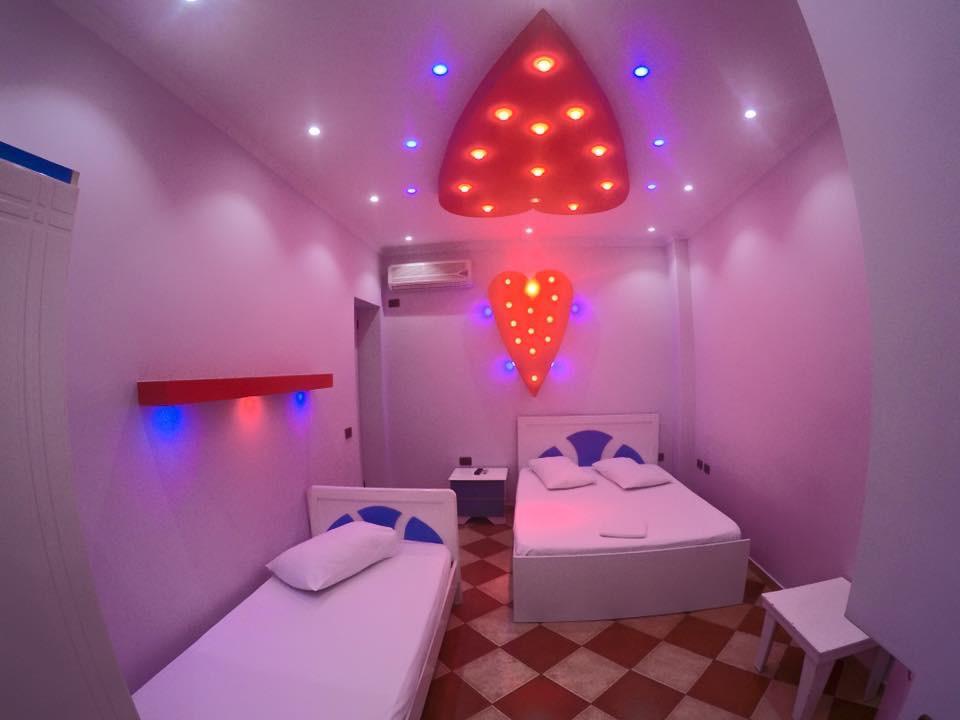 Boston Hotel Tirana Bagian luar foto