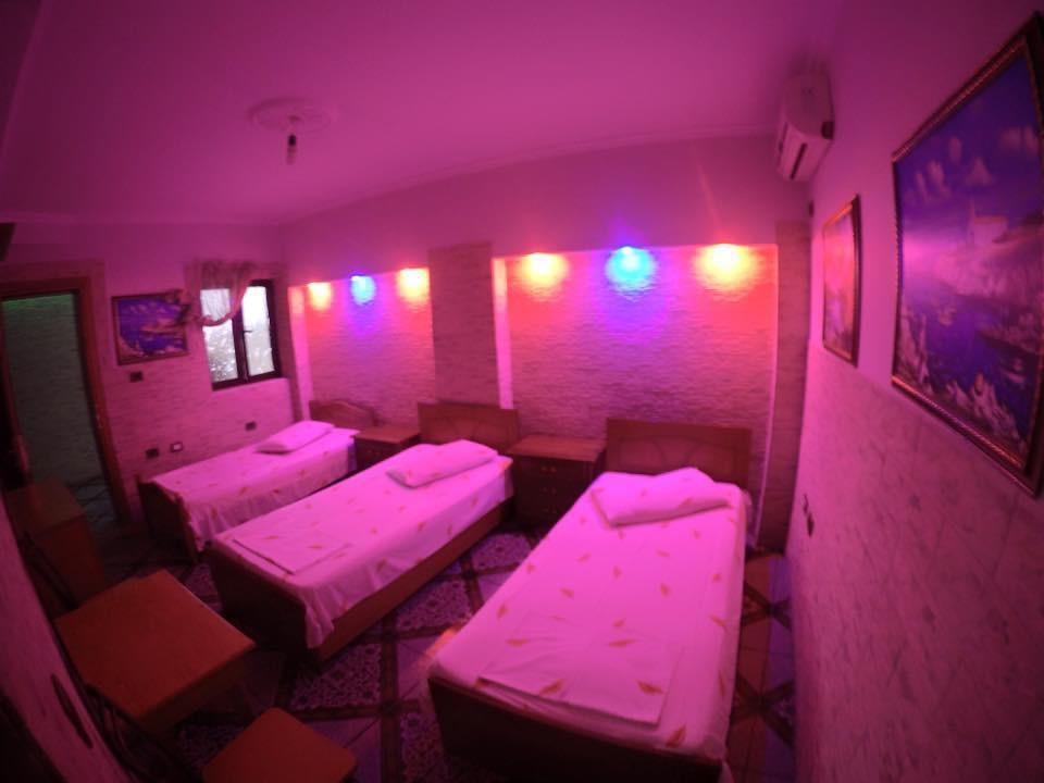 Boston Hotel Tirana Bagian luar foto