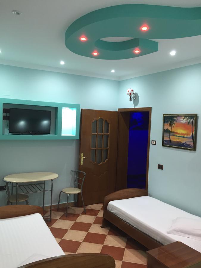 Boston Hotel Tirana Bagian luar foto