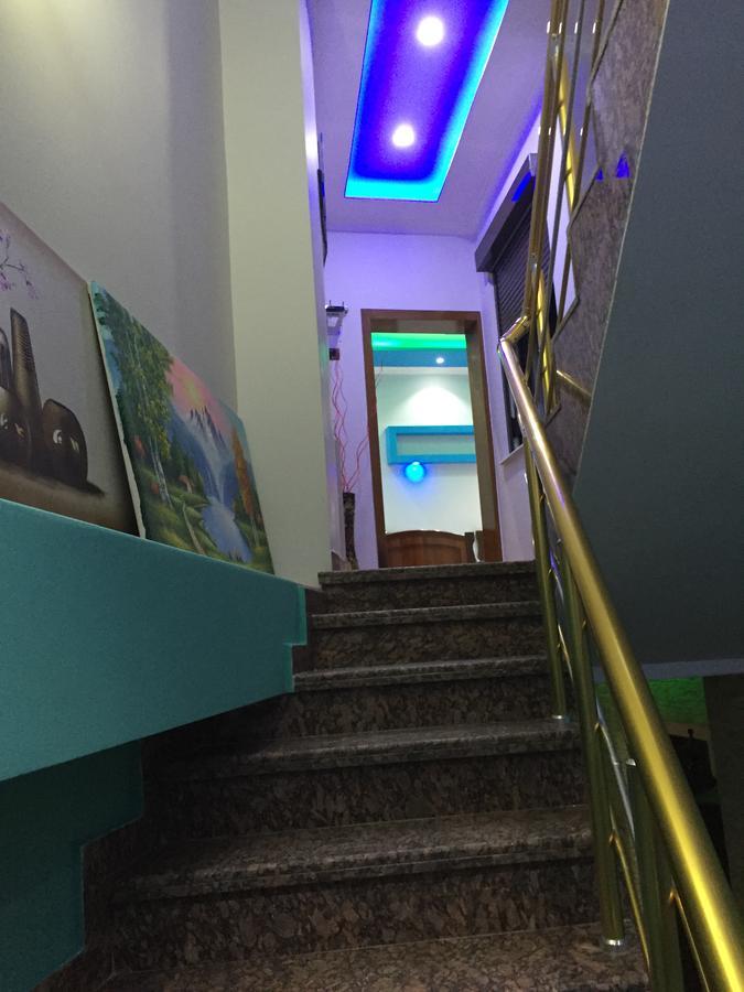 Boston Hotel Tirana Bagian luar foto